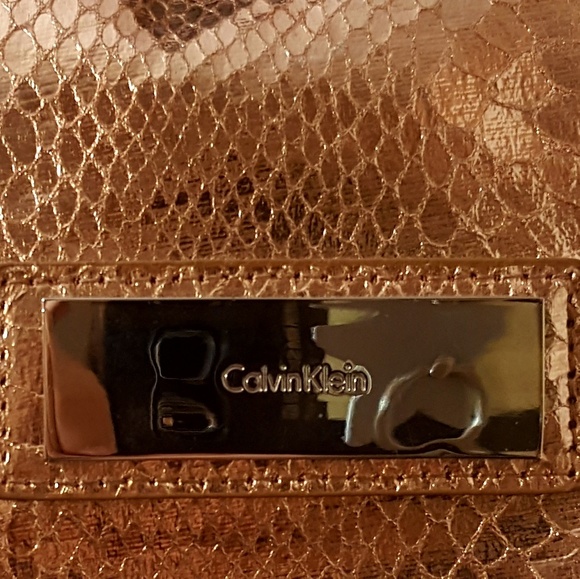 Tote - Picture 2 of 7